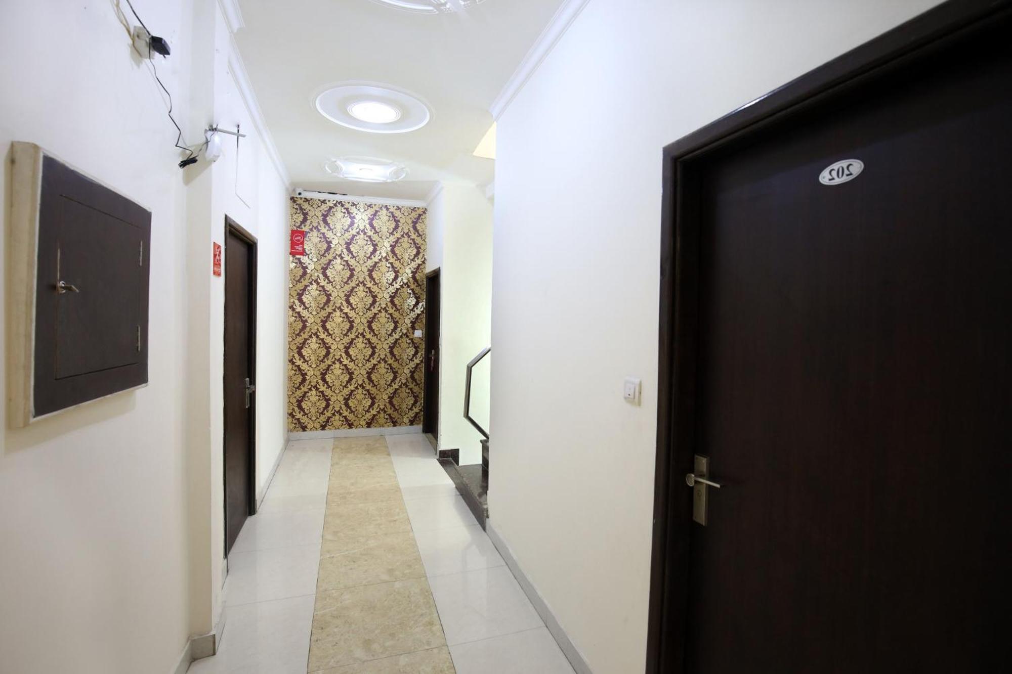 Hotel O Rich Inn Амритсар Екстериор снимка
